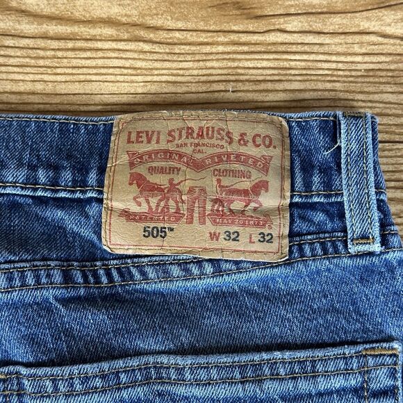 Levis 505 Jeans Mens 32x32 Blue Regular Straight Mid Rise Dark Wash Denim - Picture 3 of 16